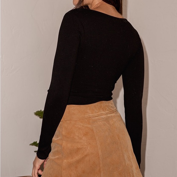 Lulu’s Bodysuit - Picture 5 of 9